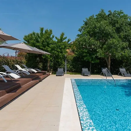 Vacay Luxury Lv Villa Fiorini