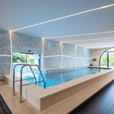 Vacay Luxury Lv Villa