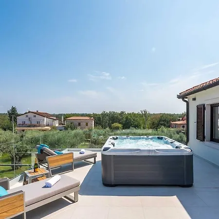 Vacay Luxury Lv Fiorini