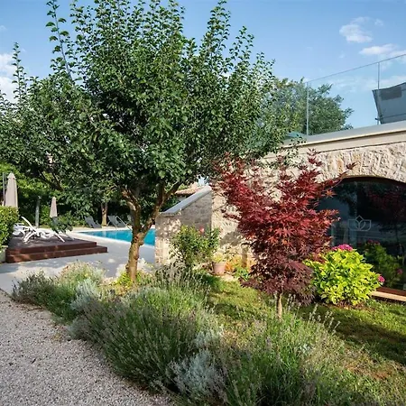 Vacay Luxury Lv Villa Fiorini