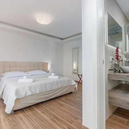 Villa Vacay Luxury Lv Fiorini