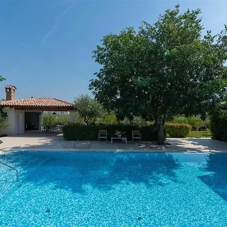 Vacay Luxury Lv Fiorini