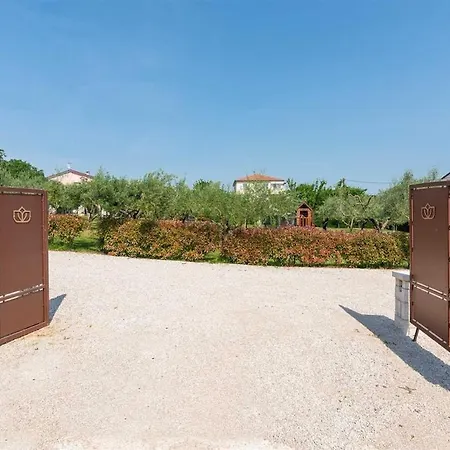 Villa Vacay Luxury Lv