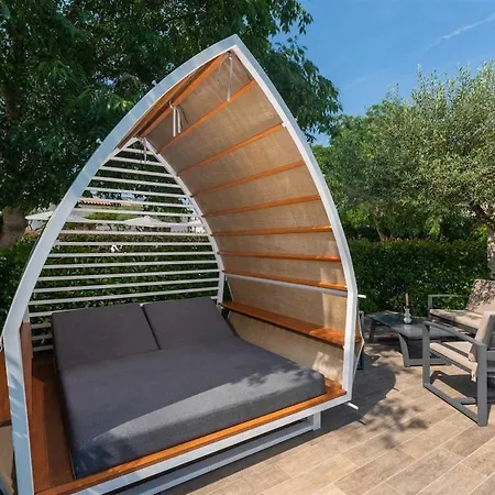 Villa Vacay Luxury Lv