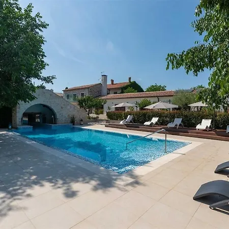 Vacay Luxury Lv וילה Fiorini