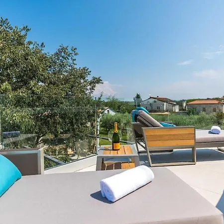 Villa Vacay Luxury Lv Fiorini